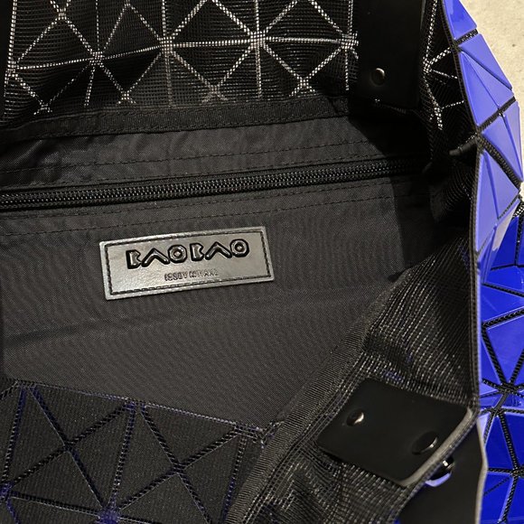 BAO BAO ISSEY MIYAKE Prism Tote Bag - Picture 4 of 7